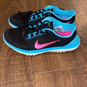 Nike fitsole light run women’s size 9